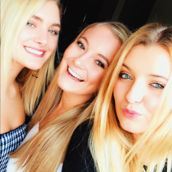 Meet your Posher, Kassidi - Picture 1 of 1